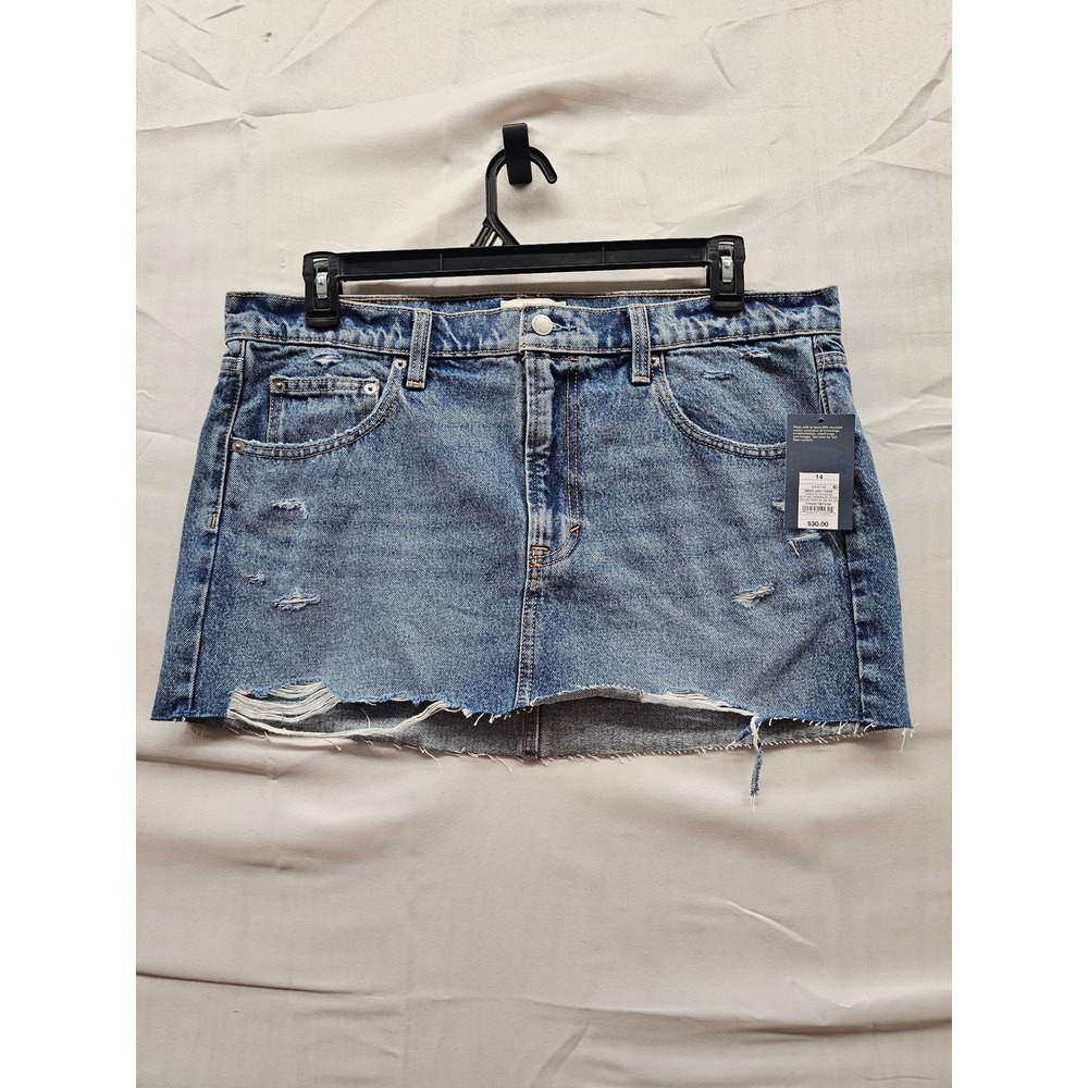 Universal Thread Denim Mini Skirt‎ Medium Wash Raw Hem Distressed Size 14 NWT